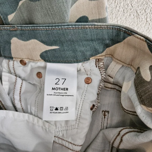 MOTHER Camo High Waisted Looker Ankle Fray - Picture 7 of 12
